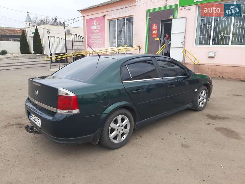 Седан Opel Vectra 2004 в Одессе