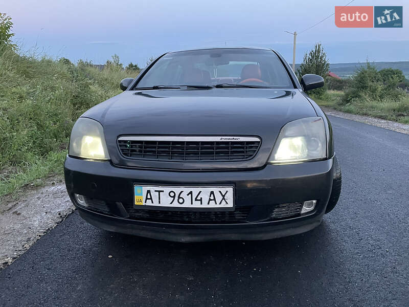 Седан Opel Vectra 2005 в Івано-Франківську