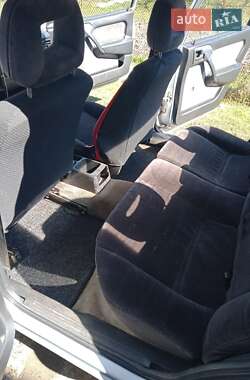 Седан Opel Vectra 1989 в 