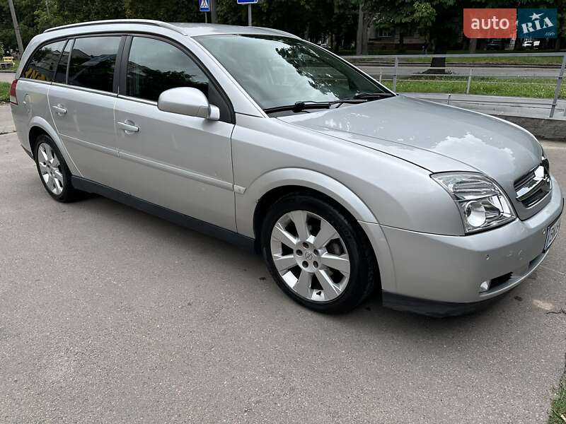 Універсал Opel Vectra 2004 в Рівному