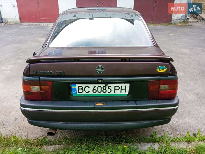 Седан Opel Vectra 1993 в Зборові