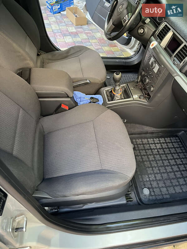 Универсал Opel Vectra 2006 в Звенигородке фото 49 Универсал Opel Vectra 2006 в Звенигородке