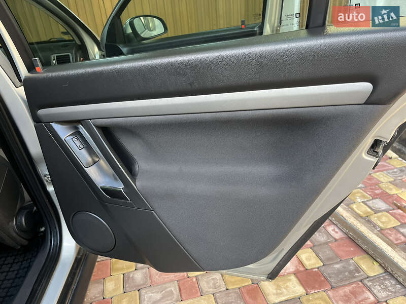 Универсал Opel Vectra 2006 в Звенигородке фото 55 Универсал Opel Vectra 2006 в Звенигородке