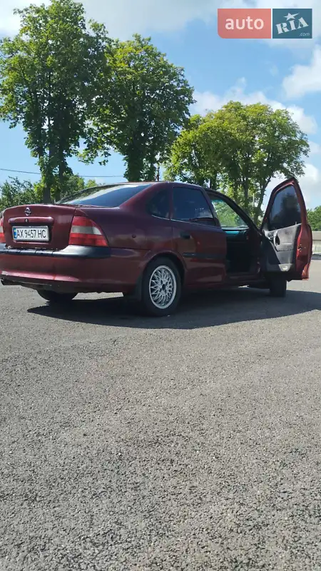 Opel Vectra 1996 VIN W0L000036T1116286 фото оголошення 12 з 44