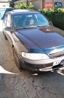 Лифтбек Opel Vectra 1996 в Змиеве