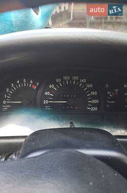 Седан Opel Vectra 1989 в Обухові
