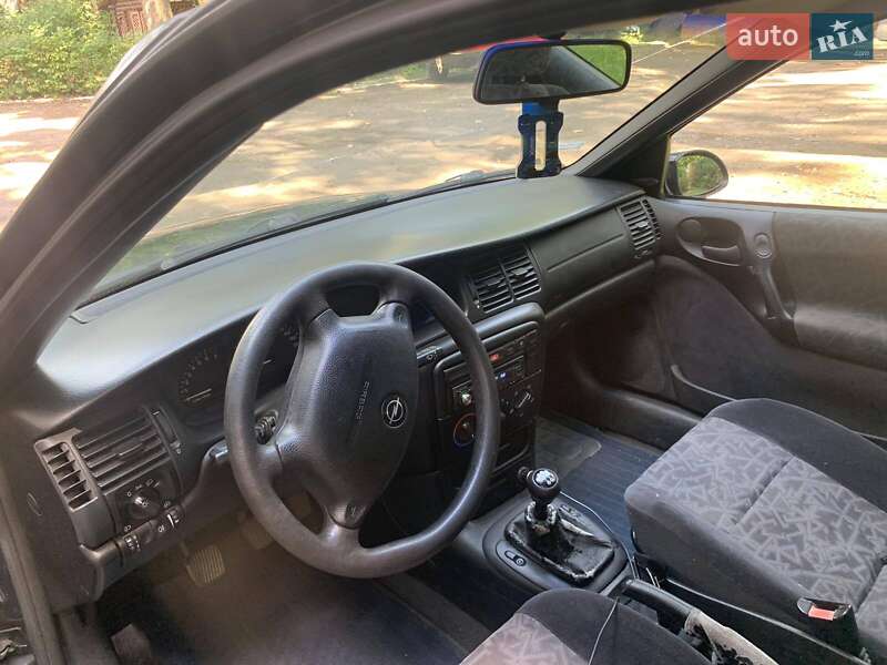 Универсал Opel Vectra 1999 в Ровно