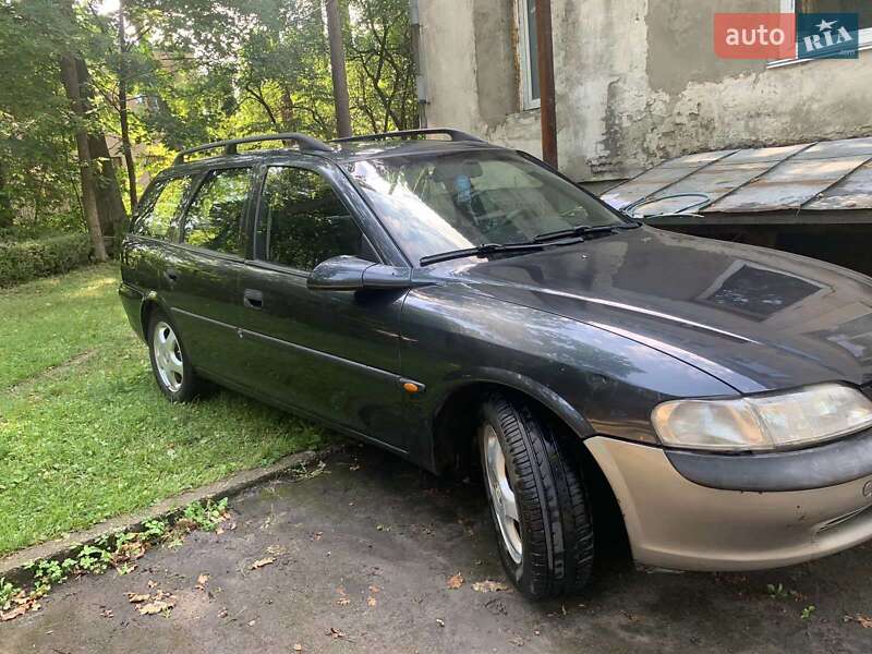 Универсал Opel Vectra 1999 в Ровно