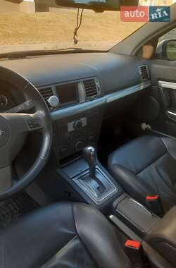 Седан Opel Vectra 2008 в Виннице