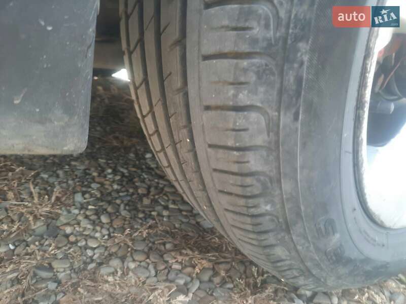 Седан Opel Vectra 2004 в Долині