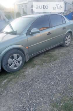 Седан Opel Vectra 2004 в Черновцах