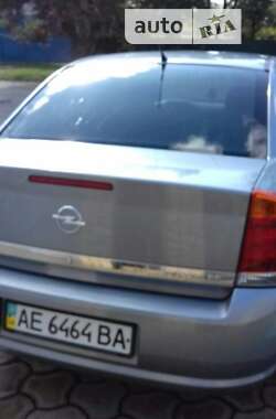 Седан Opel Vectra 2006 в Покровском