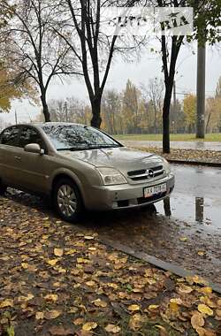 Седан Opel Vectra 2004 в Харкові