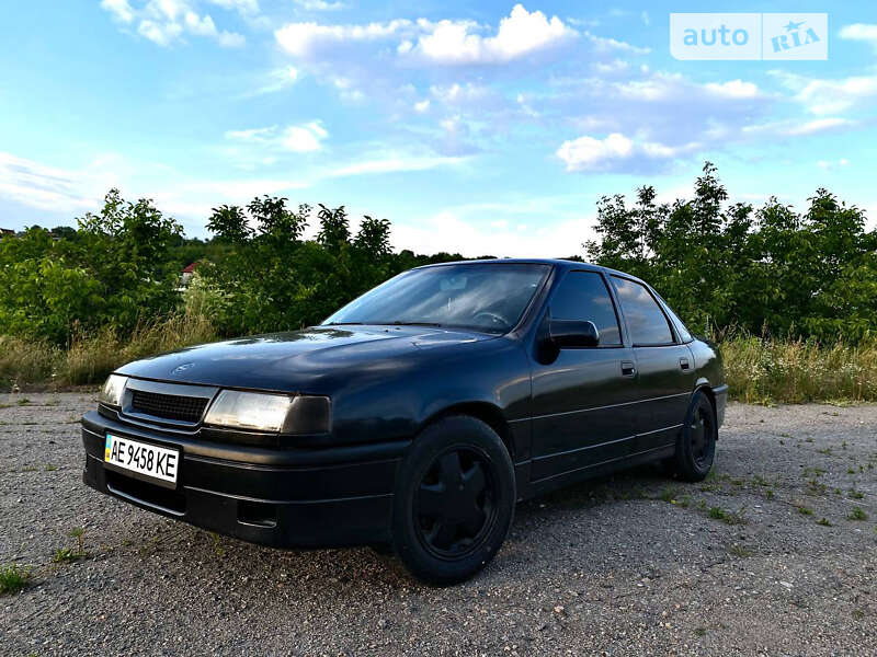 Седан Opel Vectra 1990 в Днепре