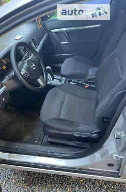 Седан Opel Vectra 2006 в 