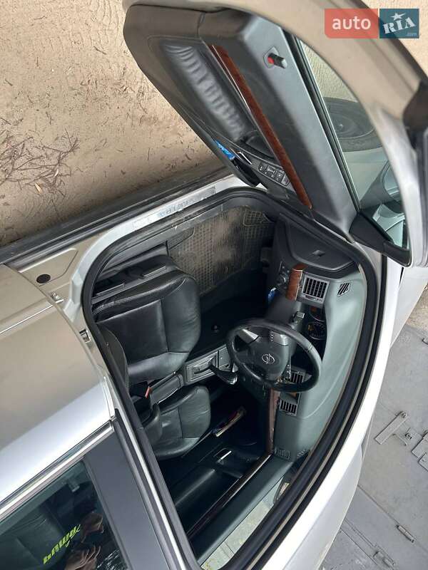 Седан Opel Vectra 2004 в Киеве