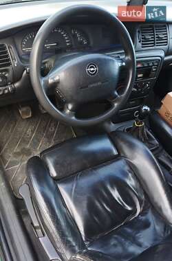 Универсал Opel Vectra 1997 в 