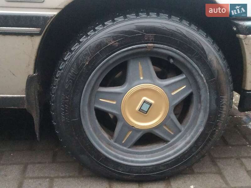 Седан Opel Vectra 1989 в Сокале