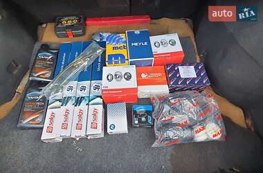 Седан Opel Vectra 1989 в Золочеві