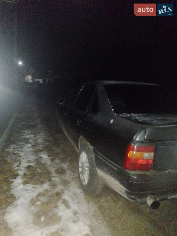 Седан Opel Vectra 1991 в Гайвороне