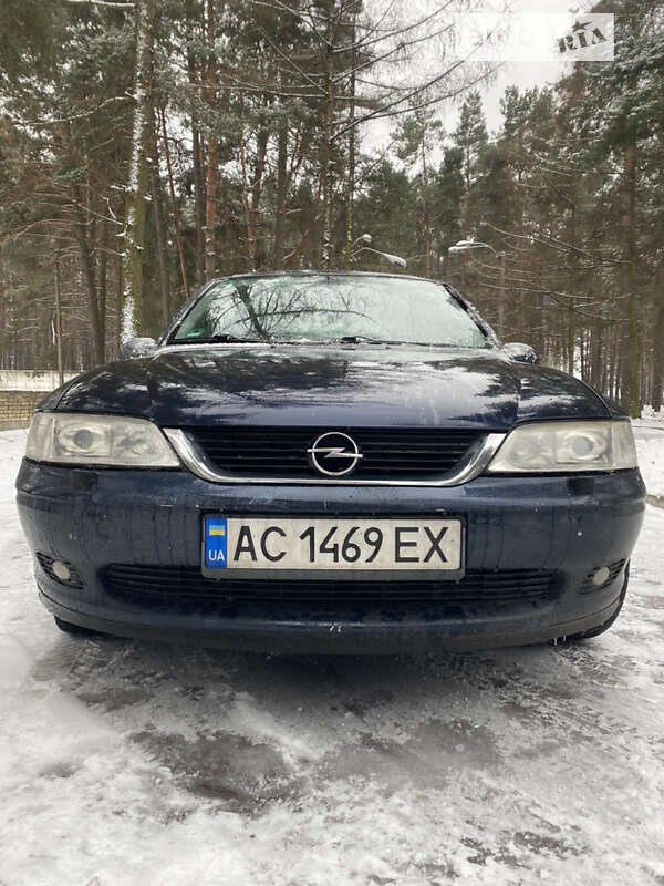 Седан Opel Vectra 2001 в 
