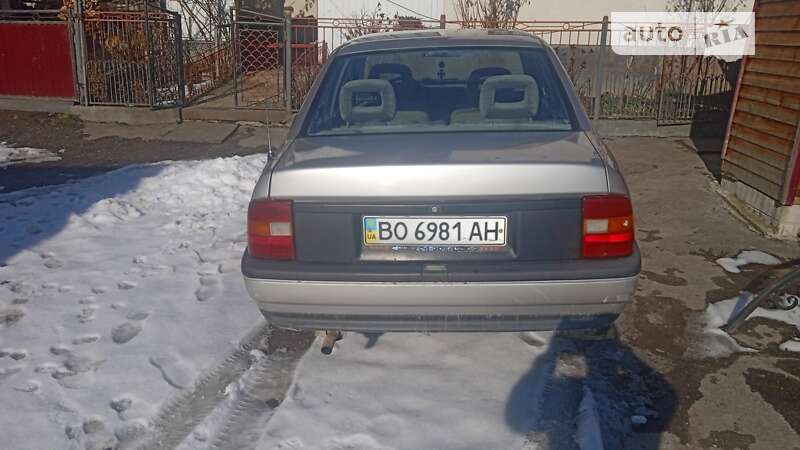 Седан Opel Vectra 1991 в Подгайцах