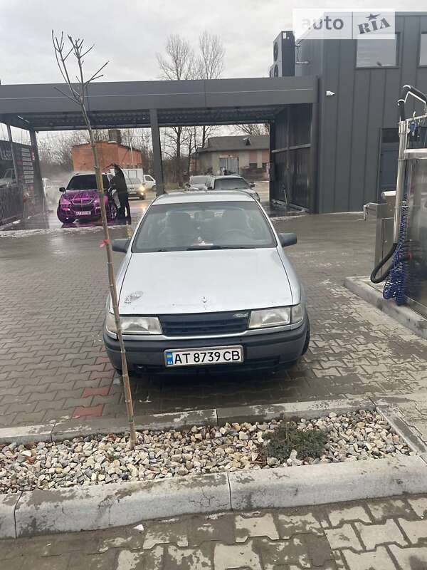 Седан Opel Vectra 1992 в Коломые