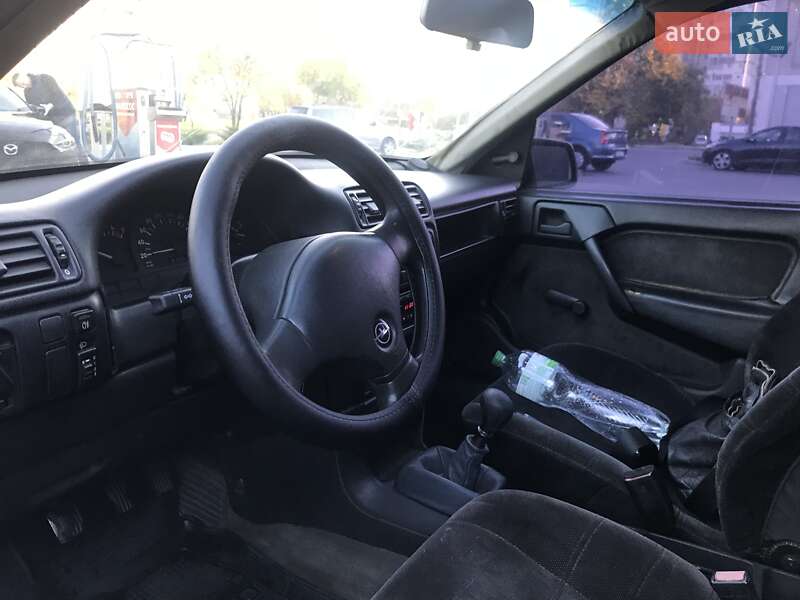 Седан Opel Vectra 1991 в Днепре