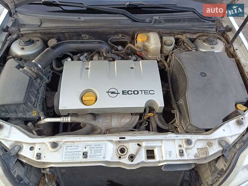 Седан Opel Vectra 2002 в Белой Церкви