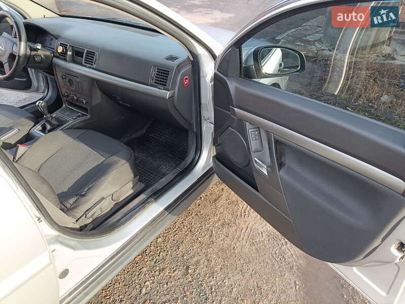 Седан Opel Vectra 2002 в Белой Церкви