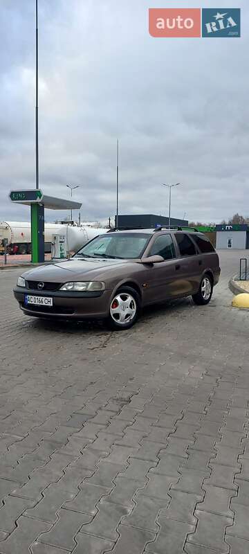 Універсал Opel Vectra 1997 в Луцьку