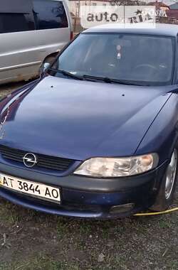 Седан Opel Vectra 1996 в Городке