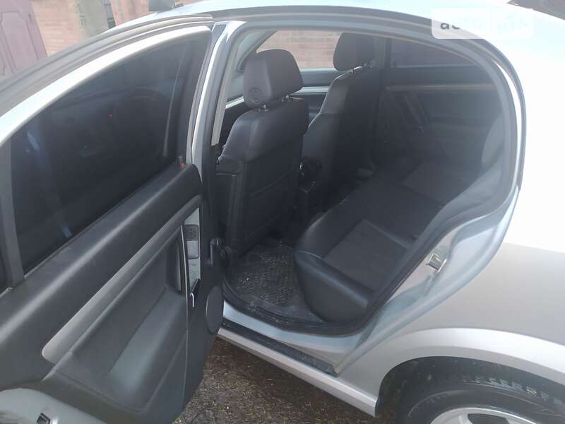 Седан Opel Vectra 2007 в Сумах