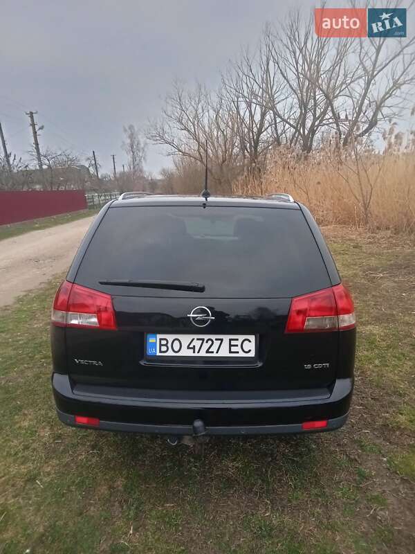 Универсал Opel Vectra 2006 в Бучаче