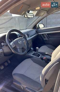 Універсал Opel Vectra 2004 в Радехові