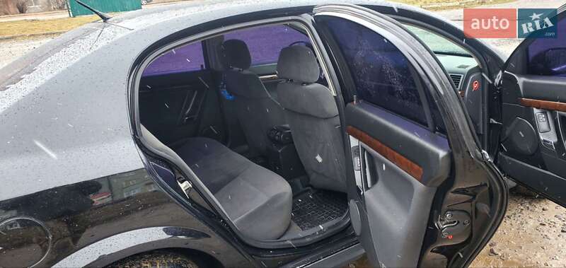 Седан Opel Vectra 2004 в Бердичеве