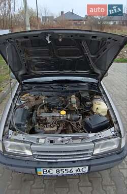 Седан Opel Vectra 1990 в Самборі