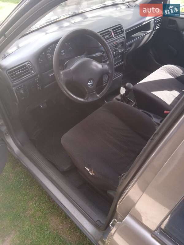 Седан Opel Vectra 1991 в Стрые
