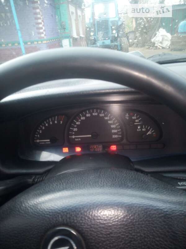 Лифтбек Opel Vectra 1998 в Виннице