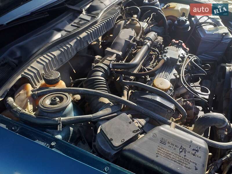 Седан Opel Vectra 1995 в Івано-Франківську