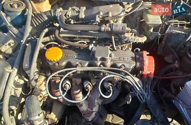 Седан Opel Vectra 1995 в 
