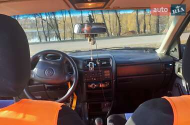 Седан Opel Vectra 1995 в 