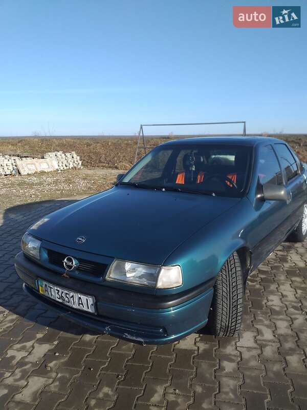 Седан Opel Vectra 1995 в Івано-Франківську