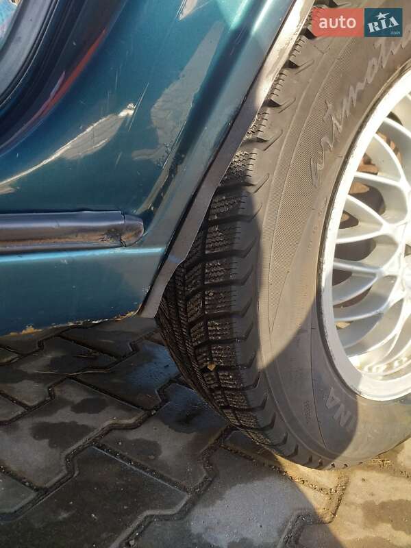 Седан Opel Vectra 1995 в Івано-Франківську