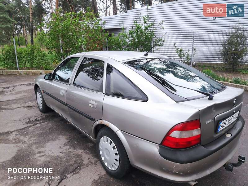 Ліфтбек Opel Vectra 1996 в Вінниці фото 5 Ліфтбек Opel Vectra 1996 в Вінниці
