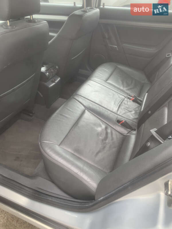 Седан Opel Vectra 2008 в Киеве