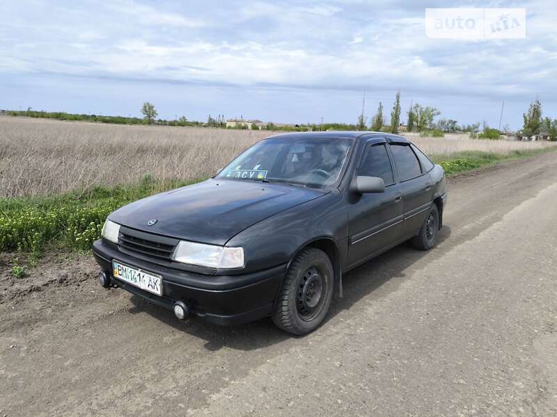 Лифтбек Opel Vectra 1993 в Курахово