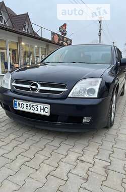 Седан Opel Vectra 2004 в Черновцах