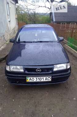 Седан Opel Vectra 1993 в Самборе