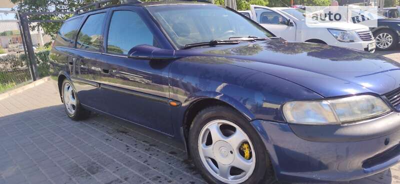 Універсал Opel Vectra 1998 в Кам'янському